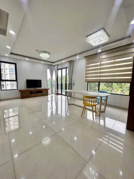 Cho thuê căn hộ Emerald Celadon City, 3pn 112m2 view hồ sinh thái, full nội thất 19 triệu
