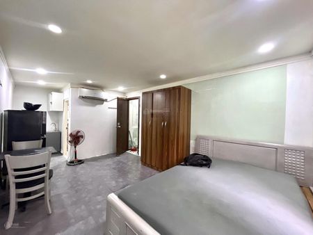 Cho Thuê Trọ Tầng Trệt 25m2 Cửa Sổ Trời Full Nội Thất Ngay Bờ Kè Hoàng Sa Ga Sài Gòn Q3