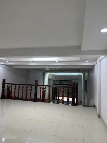 Nhà phố ngang 5m dài 30m, 1 trệt 2 lầu, 1 gác lửng