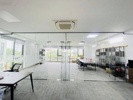 Cho thuê văn phòng tại khu vực DỊCH VỌNG, giá siêu rẻ, giờ giấc linh động