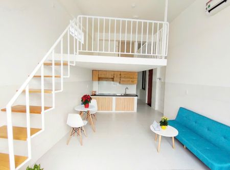 Cho thuê phòng có gác - Siêu duplex 50m2 cửa sổ to sáng thoáng gần chợ Phú Thọ