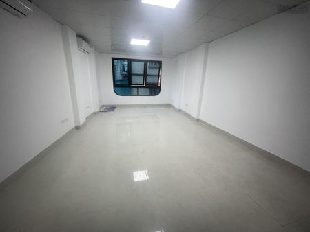 Cho thuê văn phòng 45m2 đường Thiên Hiền giá 5tr5