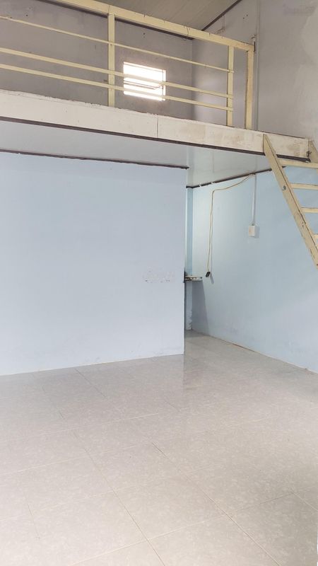 Cho thuê phòng trọ ngay trung tâm TP Nha Trang. 25m2, có gác lửng, giá 1,8 triệu/tháng
