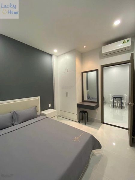 Cho thuê phòng cao cấp CMT8, Q.3 (giá: 3,5 tr - 5 tr/tháng0989023061cô Nga chủ nhà)(MTG)