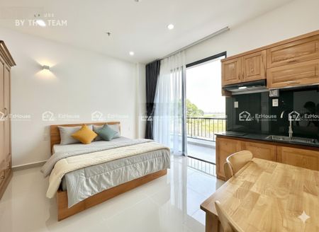 Cho thuê phòng studio ban công thoáng mát full nột thất hiện đại mới100%gần sân bay Tân Sơn Nhất,TB