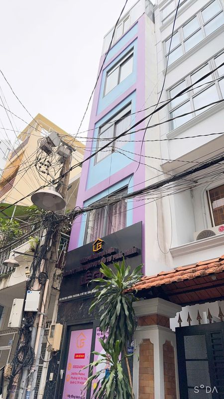 Cho thuê văn phòng, nhà nguyên căn 4 lầu đường Pasteur trung tâm quận 3