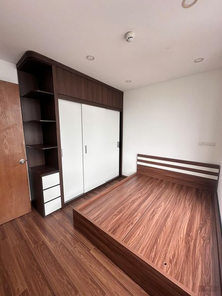 Cho thuê chung cư Rose town 79 Ngọc Hồi Hoàng Mai, 52m, 2 PN full đồ 9 tr, ở ngay