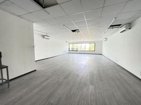 Cho thuê văn phòng gần Vincom, đường Ngô Quyền, 55 m2 - 85 m2, giá thuê tốt