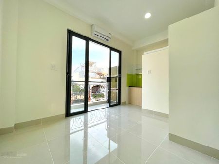 Bóc Seal Phòng 25m² Full Tiện Nghi, Có Ban Công, Thoáng Mát, Gần Đại Học Văn Hiến 445 Âu Cơ