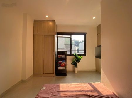 Cho thuê gấp phòng studio ở phố Khâm Thiên - vị trí thuận tiện gần Xã Đàn, Lê Duẩn, CV Thống Nhất