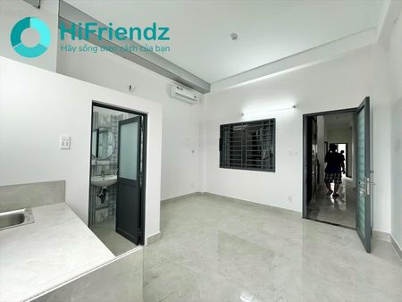 Phòng trọ studio giá rẻ cửa sổ trời gần Đại Học Nguyễn Tất Thành