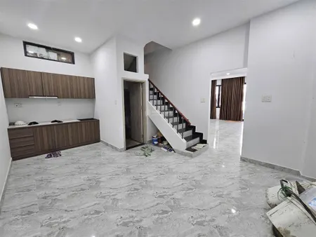 Nhà phương sài có sàn gỗ máy lạnh cho thuê