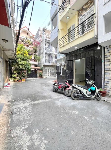 Cho Thuê Nhà Nguyên Căn 3PN, Hẻm Oto, Phan Văn Trị, P11, Bình Thạnh