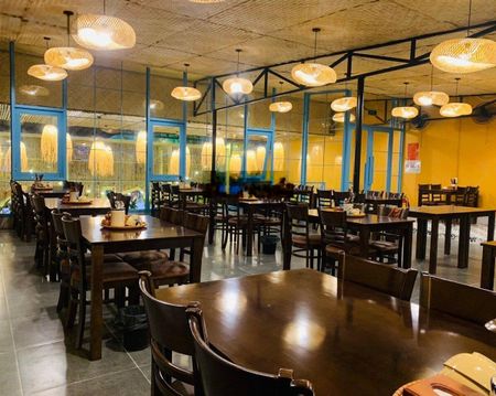 Nhà 2 tầng khu chợ hàn, dt:350m2 , ngang:10m , nhà mới chỉ việc vào kinh doanh