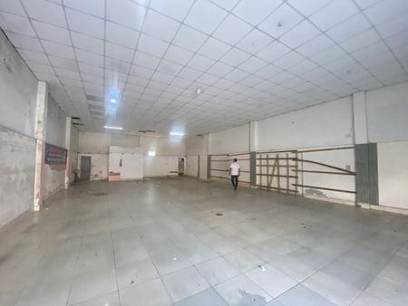 Cho thuê mặt bằng đường Hoàng Sa . View biển . Ngang 20 mét