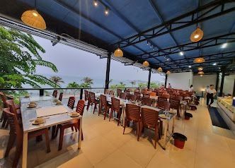 Cho thuê nhà hàng mặt tiền đường Phạm Văn Đồng Nha trang view trực diện biển