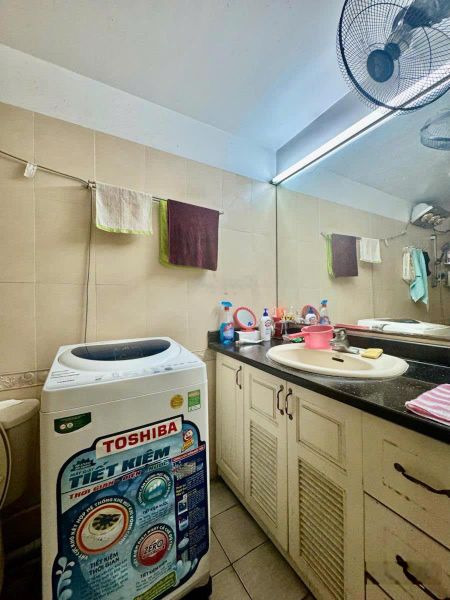 Cho thuê nhà riêng khu phân lô 7.2ha Vĩnh Phúc, Ba Đình, ô tô ra vào dừng đỗ trước nhà, 50m2x5 tầng