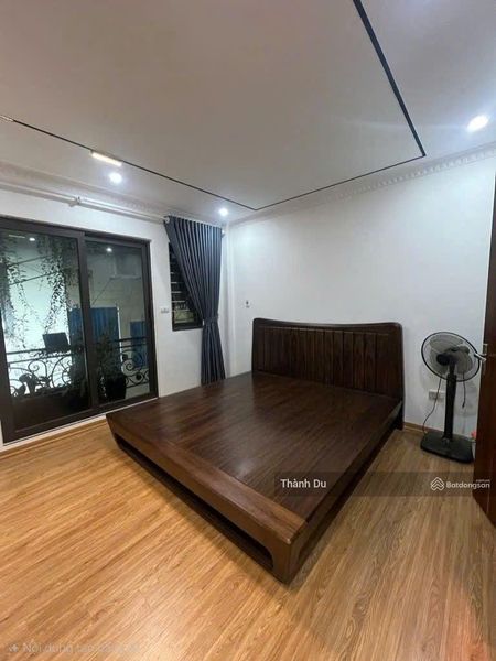 Cho thuê nhà nguyên căn 4 tầng Tân Thụy gần Vinhome, 34m2 4 tầng 3 PN giá 10,5 tr