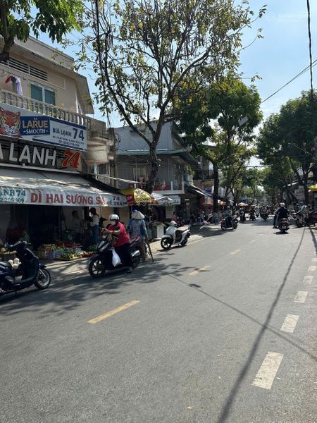Cho thuê nhà mặt tiền trệt 2 lầu + sân thượng đề thám, an cư cần thơ giá 15 triệu