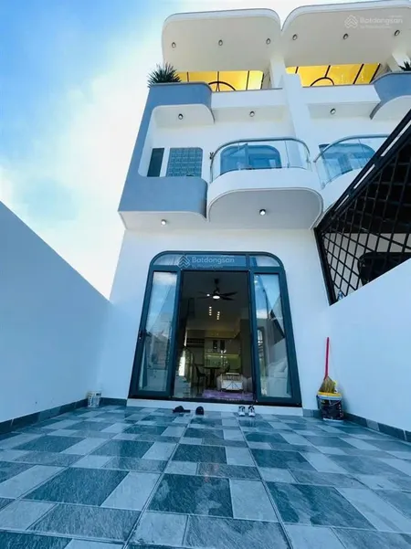 Cho thuê nhà 2 lầu phú mỹ tdm bình dương. gần tp mới bình dương, chợ phú mỹ
