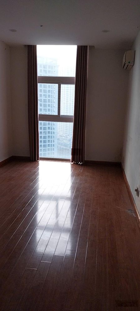 Cho thuê căn hộ 2PN, 2WC, 94m2 tại Usilk City, 11 triệu VND