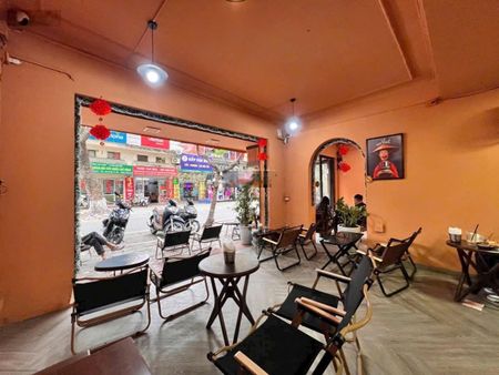 Cho thuê nhà phố Võ Văn Dũng Đống Đa, diện tích: 30m2 x 4 tầng + 1 lửng mặt tiền: 5m 18tr
