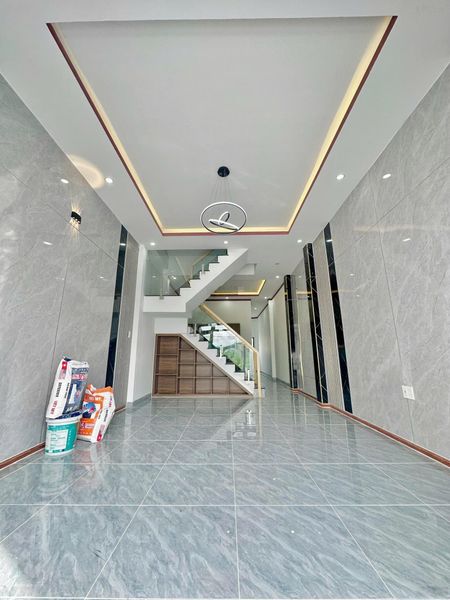 Cho thuê gấp nhà 1 trệt 1 lầu mặt tiền hẻm Văn Phương, Thuận tiện kinh doanh mua bán nhỏ trước nhà