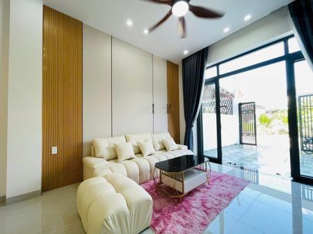 Cho thuê nhà mới 3pn đẹp 2 lầu phú mỹ, thủ dầu một full nội thất giá tốt chỉ 15tr/tháng