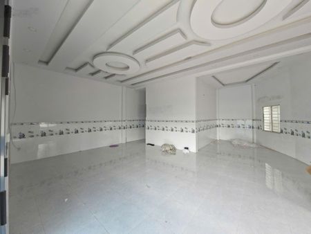 Cho thuê nhà mặt tiền DT47, Dương Tơ, PQ. Gần cổng chào 30/4 mặt tiền 11m 2PN 2WC 12tr/tháng