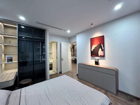 Cho thuê CHCC 95m2 với 2 phòng ngủ, 2 nvs đầy đủ nội thất, ở ngay