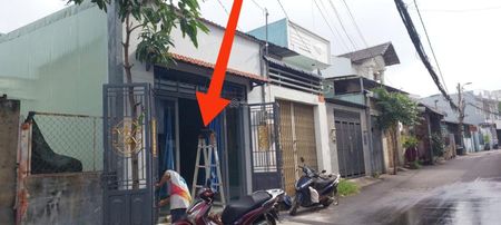 Cho thuê nhà mặt tiền đường Số 7, P.Linh Tây, gần Phạm Văn Đồng 2PN 2WC, có nội thất - Giá 7.5tr