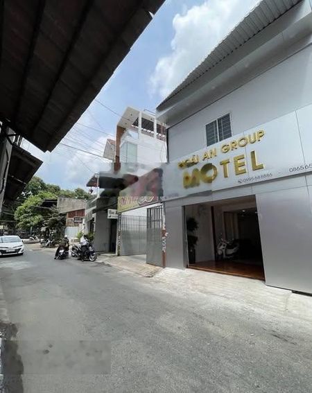 Cho thuê nhà mặt tiền đường lê lai gần công viên lưu hữu phước
