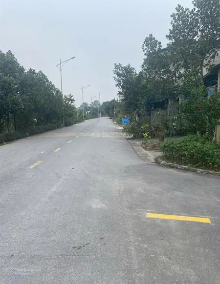 Chính chủ cần bán mảnh đất 351m2, sổ đỏ chính chủ, ngõ 3,5m, mt 10m