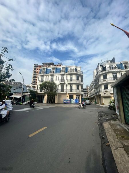 Mặt tiền kinh doanh - 5 x 15m - 3 lầu - nhà mới giá tốt