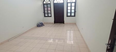 Cho thuê nhà mặt phố Thịnh Liệt, Hoàng Mai, DT 120m2, mặt tiền 5m, 4 tầng, nhà mới, đẹp, 35 triệu