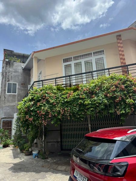 Cho thuê nhà góc khu TĐC VCN Phước Hải, Nha Trang giá 10tr