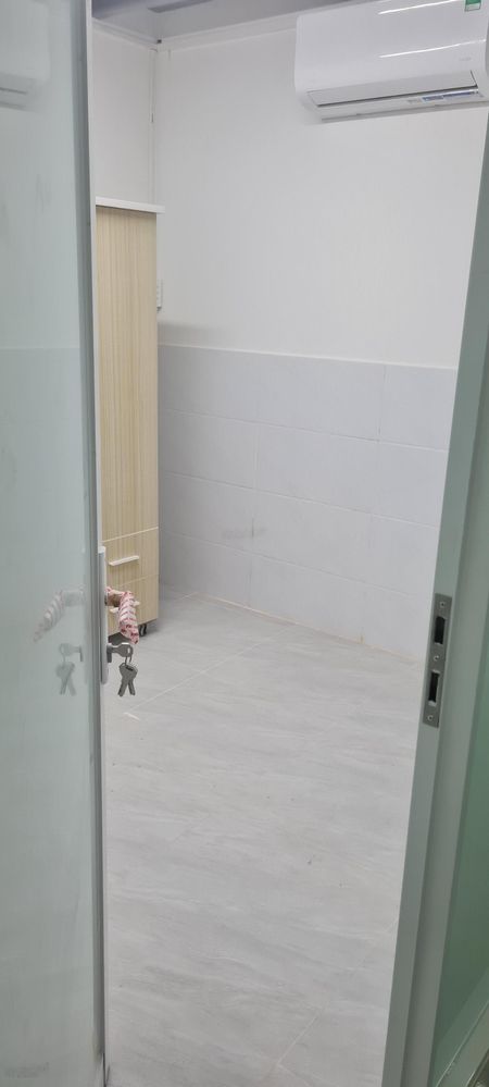 Nhà 1 lửng đúc mới 60m cho thuê có máy lạnh giặt 6tr/th