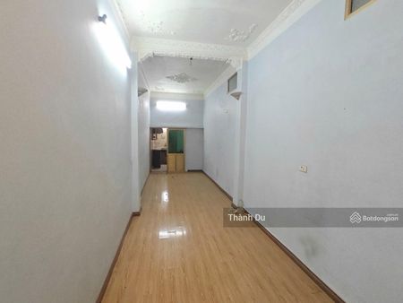Cho thuê nhà nguyên căn Long Biên, Ngọc Lâm 40m2, vỉa hè ô tô tránh- 15tr/th