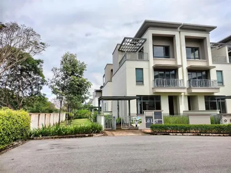 Cần bán căn góc big town 3 mặt thoáng trước sau dự án swanpark,cạnh nút lên xuống vđ3 và đi sân bay