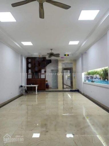 Cho thuê nhà mặt phố Thiền Hiền.DT : 65 M * 8 Tầng . MT : 5 M , Thông sàn , thang máy , Nhà mới