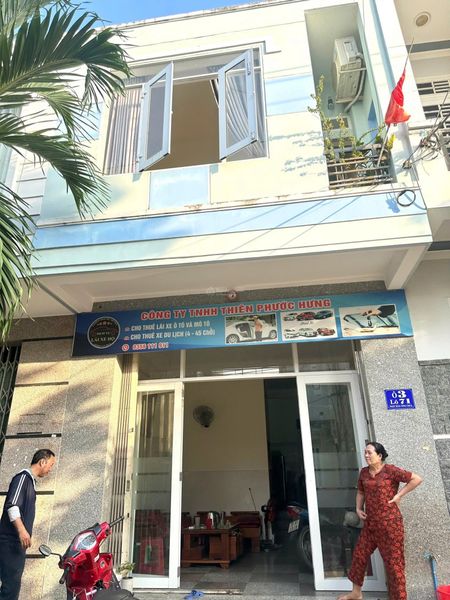 Cho thuê nhà 2 tầng đường Ngọc Hân Công Chúa view đào Hoa Sen
