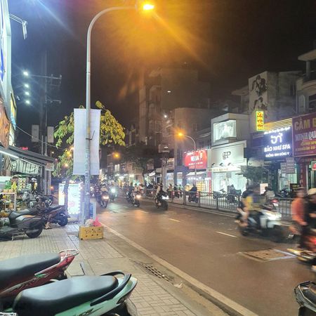 Chính chủ cho thuê nhà nguyên căn mặt tiền đường kinh doanh ngay 191 Bà Hom Q6 chỉ 25tr/tháng