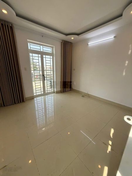 Nhà 1T1L 2PN ( Sân Đậu OTO ) Hẻm - Đường 9 Linh Tây - Thủ Đức ( Còn Thương Lượng )