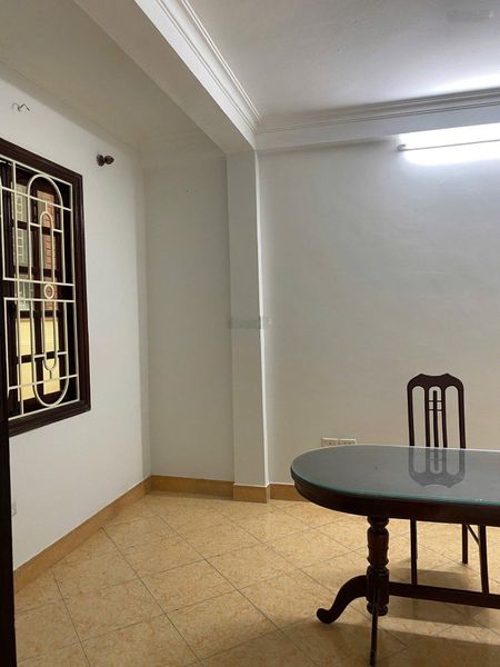 Cho thuê nhà kim giang 50 m2 x 4,5 tầng ngõ ô tô tránh 15 triệu/tháng