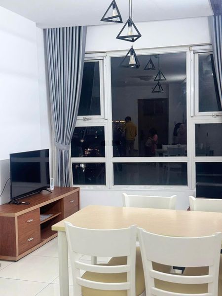Cho thuê căn hộ Summer Squares, Tân Hoà Đông, Quận 6, 3pn, có nội thất sẵn , nhà có thể dọn ở liền