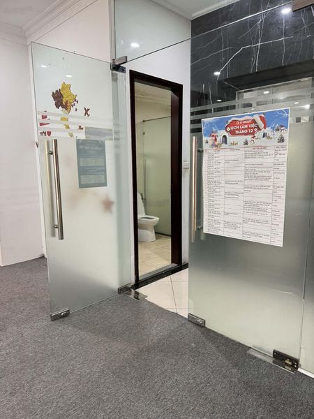 Chính Chủ Cho Thuê 22 Võ Văn Dũng, 8 Tầng, Thang Máy, Vỉa Hè 5m, DT: 80m - 98 Triệu/Tháng