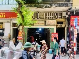 Cho thuê nhà mặt phố Hàng Bồ - diện tích 35m², mặt tiền 4m, vị trí siêu đẹp Phố Cổ