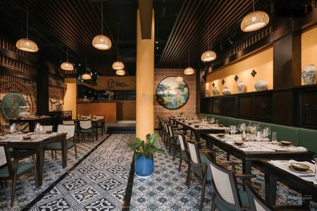 Cho thuê nhà mặt phố Xuân Diệu, mặt tiền 11m, diện tích 1200m2, chính chủ- view sịn-giá tốt
