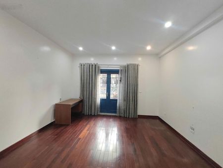 Cho thuê nhà phân lô khu 918 phúc đồng long biên - 85m 4 tầng 15 triệu
