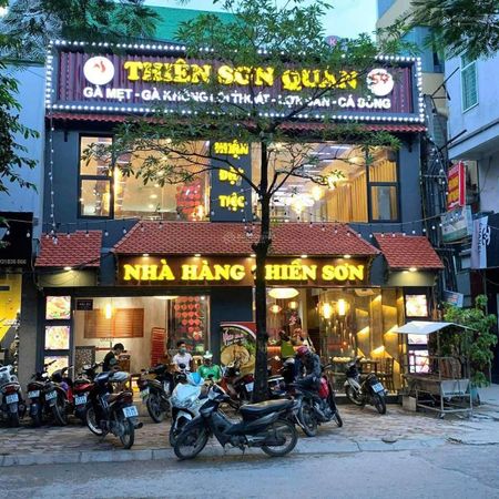 Cho thuê mặt bằng phố Đào Duy Từ - Hoàn Kiếm, diện tích 50m2 + 20m2 lửng, mặt tiền 4m, giá 60 triệu
